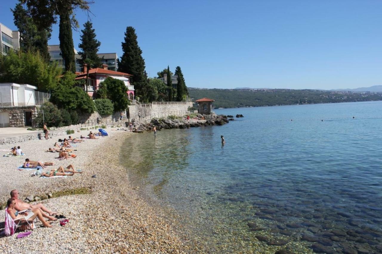 Apartment Zdenka - 100 M From The Beach Opatija Exterior photo